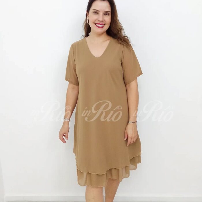Vestido fluído com folhinho sobreposto