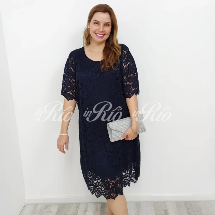 Vestido plus size rendado