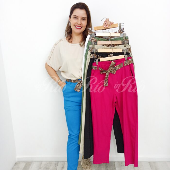 Calça mágica plus size com cinta subida