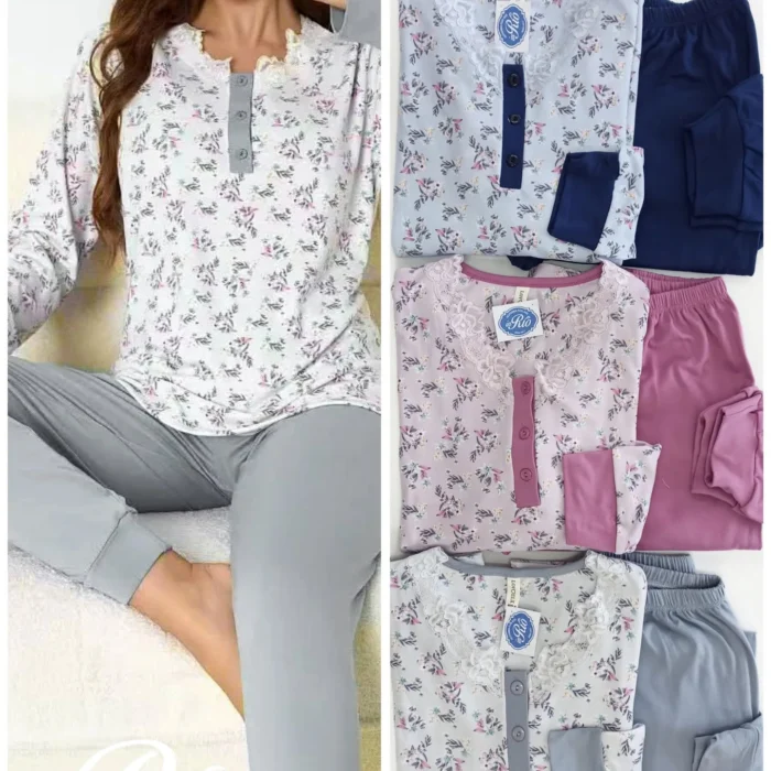 Pijama cardado com rendinha no decote