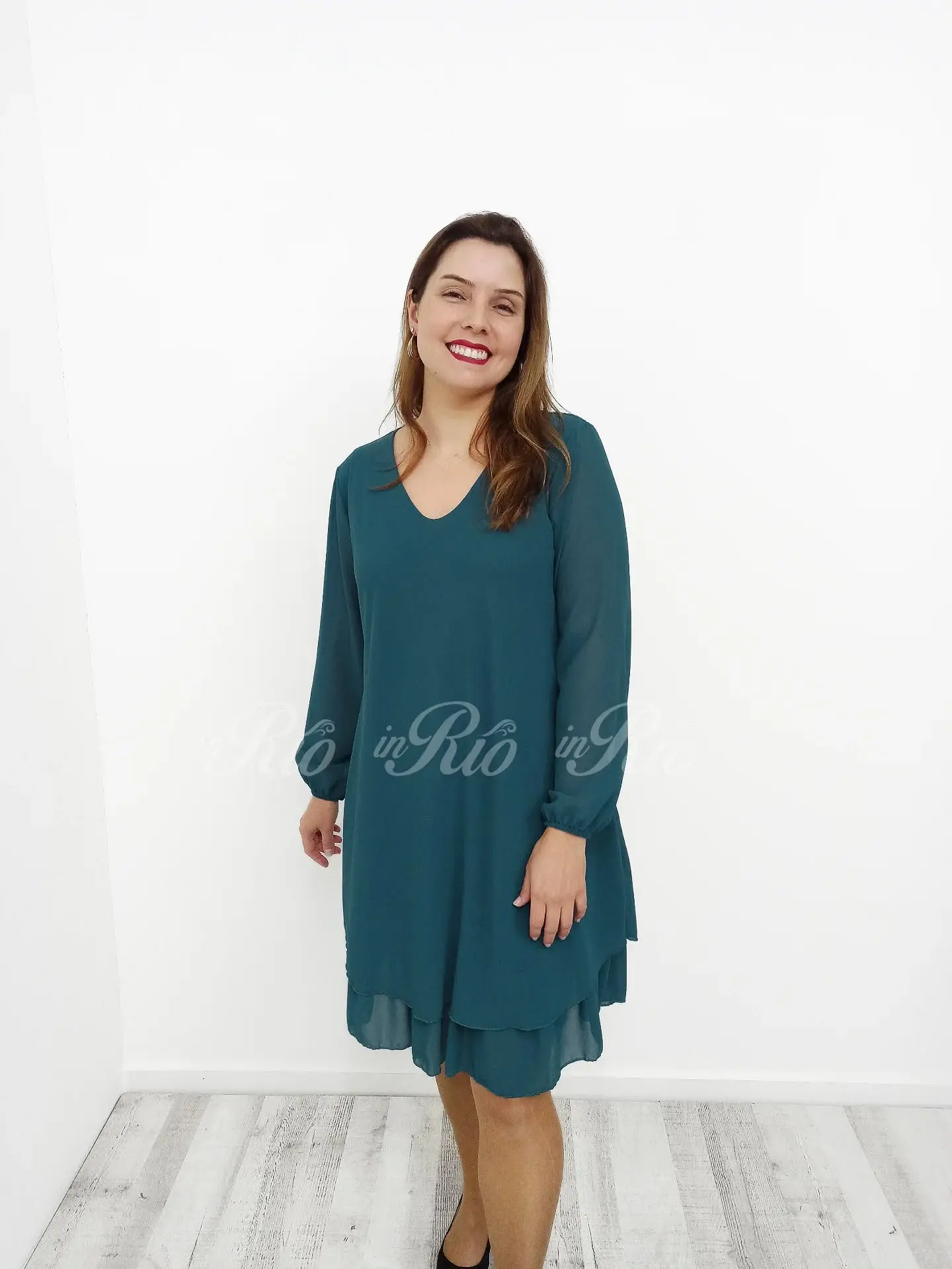 Vestido plus size com folhinhos - Image 3