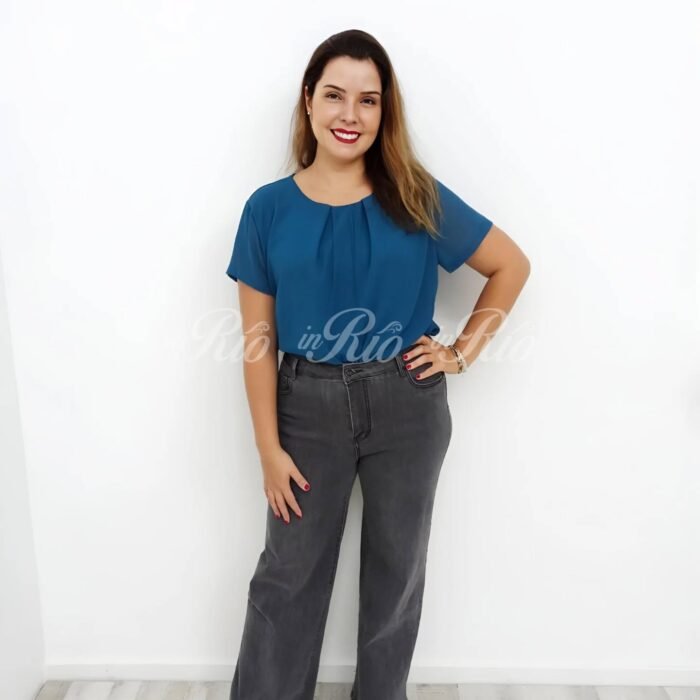 Calça de ganga plus size cinza escuro com modelagem wideleg