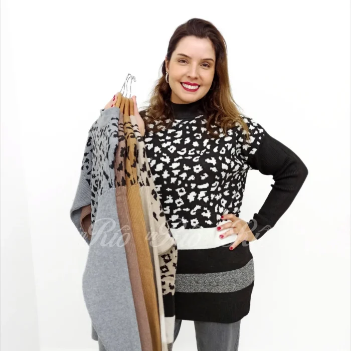 Camisolão plus size em malha com estampado leopardo