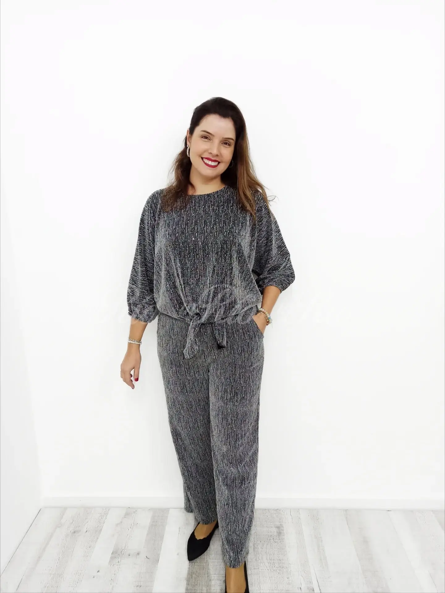 Blusa oversized com mangas 3/4 em tecido metalizado prateado - Image 2