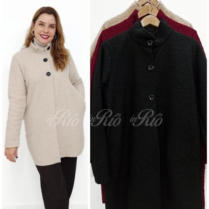 Casaco em pêlo encaracolado