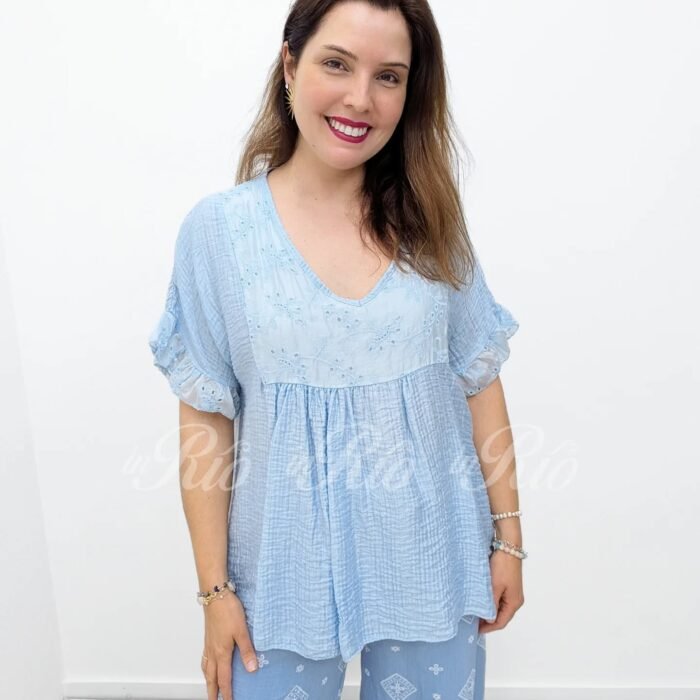 Blusa Boho com bordado inglês